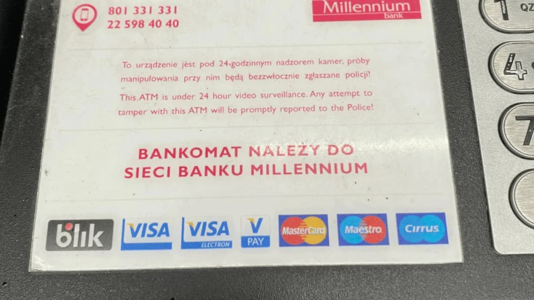 Czy wypłata BLIKiem jest darmowa? Sprawdź, czy unikniesz opłat i jak działa proces